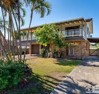 Family Holiday Haven on Boronia 100m to Beach - Accommodation Australia