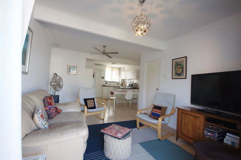 Bird Song - Accommodation Australia 6