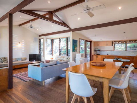 Laguna House - Accommodation Australia 0