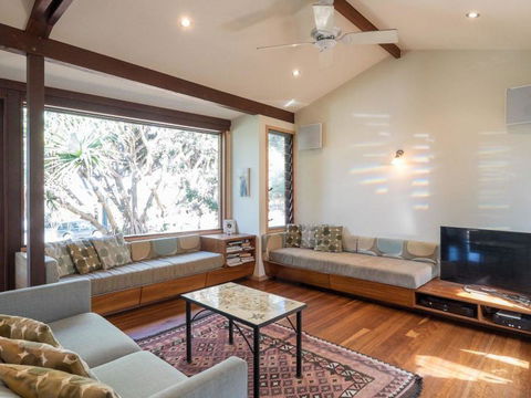 Laguna House - Accommodation Australia 14
