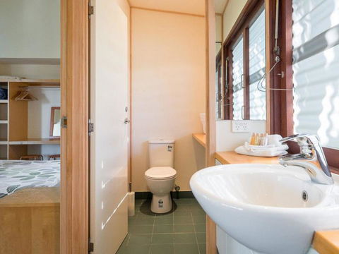 Laguna House - Accommodation Australia 10