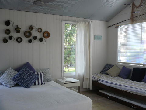 Sea Shanties - Accommodation Australia 7