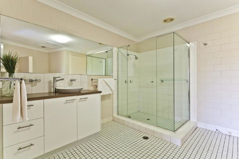The Islander - Accommodation Australia 38