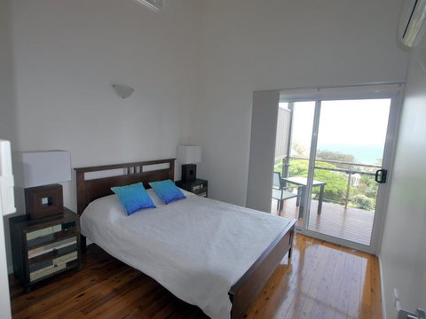 Blue Water Views 1 - Accommodation Australia 9