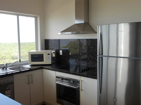 Blue Water Views 1 - Accommodation Australia 5