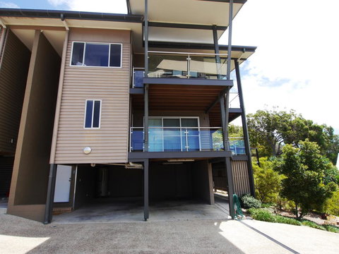 Blue Water Views 1 - Accommodation Australia 15