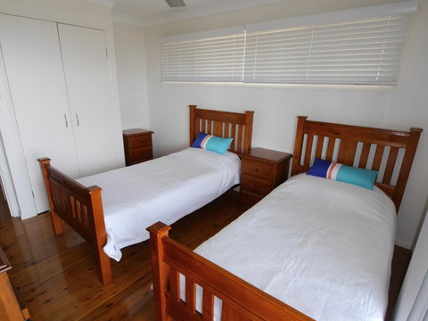 Blue Water Views 1 - Accommodation Australia 12