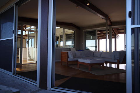 Turnstone Beach House - Accommodation Australia 11