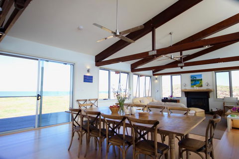 Turnstone Beach House - Accommodation Australia 13