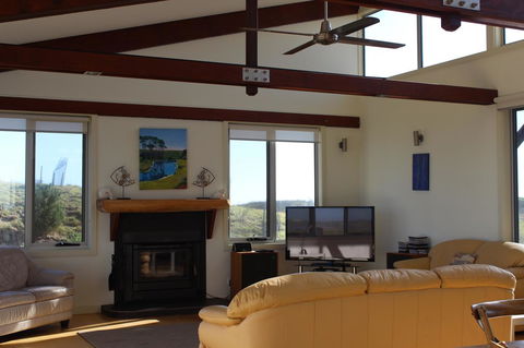 Turnstone Beach House - Accommodation Australia 4