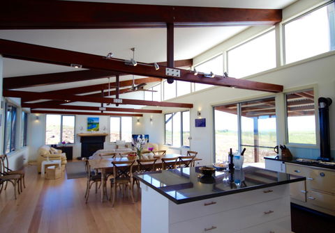 Turnstone Beach House - Accommodation Australia 22