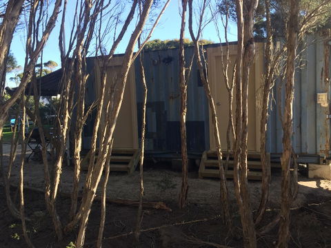 Flinders Island Glamping - Bed n Breakfasts 14
