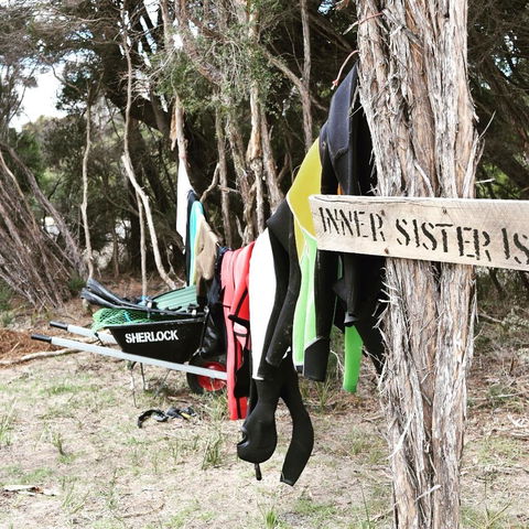 Flinders Island Glamping - Bed n Breakfasts 15