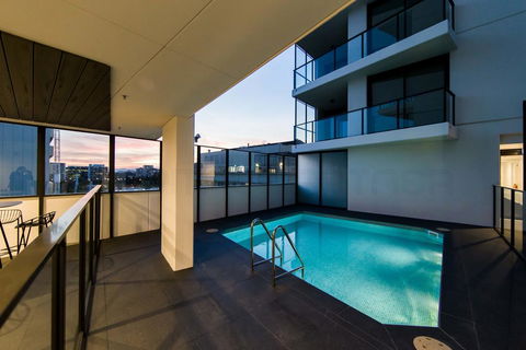 Highgate CBD Apartment - Australia Shopping 1