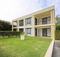 'Bagnall Views' 2/161 Government Rd - Stylish  modern duplex across the road to the waters edge - Accommodation Australia