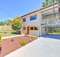 'Beach Break 2' 2/10 Lionel St - downstairs unit with Aircon - Accommodation Australia