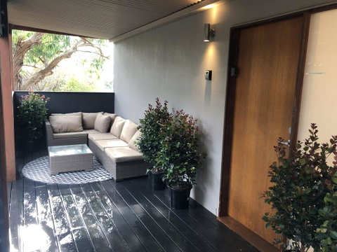 'Carinya' Coastal Cottage - Accommodation Australia 2