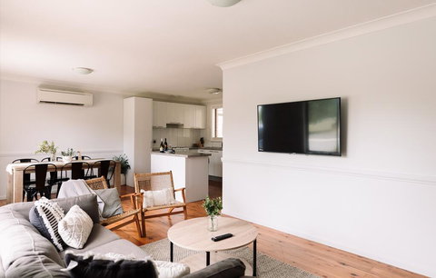 'Comfy & Cosy' - Close To Hospital, Cadia And Early Riser CafÃ© - Local Tourism 1