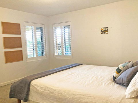 'Mooring One Downstairs', 23 Shoal Bay Rd - Fantastic Ground Floor Duplex With Views, WIFI And Air Conditioning - Accommodation Australia 3