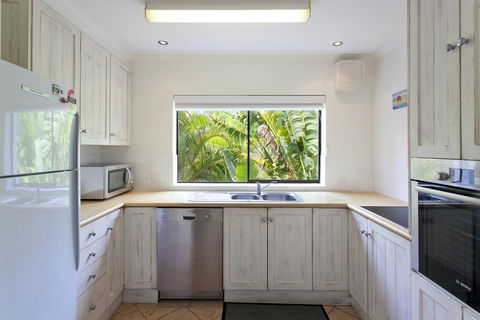 'Pandanus Cove' Apartment 5 - Australia Shopping 3