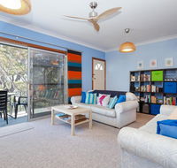 'Rutland' 1/13 Cromarty Road - pet friendly boat parking water views air con - Accommodation Australia