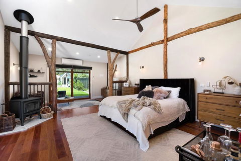 'The Coach House' At Lochiel - Accommodation Australia 1