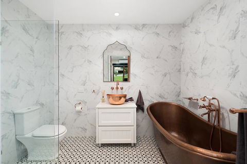 'The Coach House' At Lochiel - Accommodation Australia 3