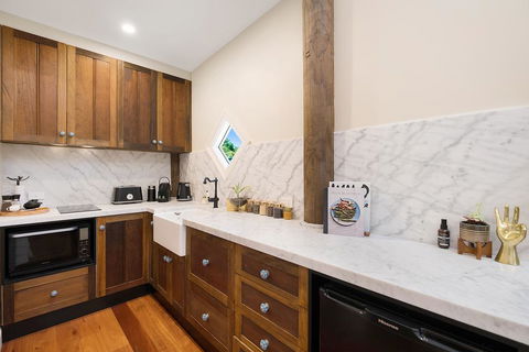 'The Coach House' At Lochiel - Accommodation Australia 2