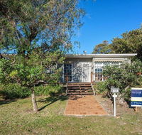 'The Croft' 11 Boulder Bay Rd - Cosy Beach House with Aircon  only 270m to the Beach - Accommodation Australia