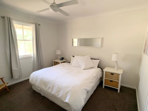 'The Wattles' - True Country Escape Near Wineries - Borenore - Accommodation Australia 3