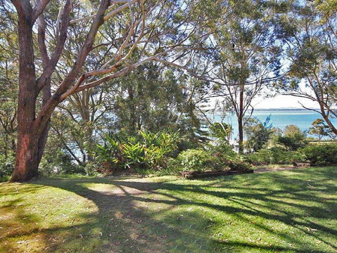 1 'Fiddlers Green' 62 Magnus Street - Ground Floor Unit Close To CBD - Accommodation Australia 1