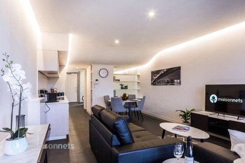1 Bedroom Apt With Parking Walk To ANU - Accommodation Australia 2