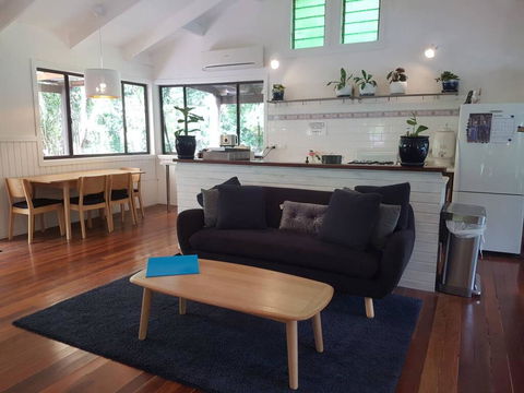 1 Bedroom Home Surrounded By Nature - Accommodation Australia 1