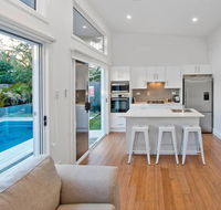 1 Bedroom Sydney Beach Studio - Australia Shopping