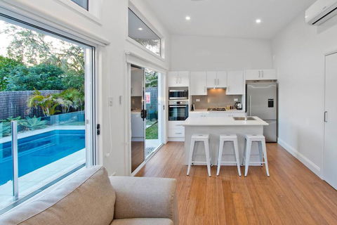 1 Bedroom Sydney Beach Studio - Australia Shopping 0