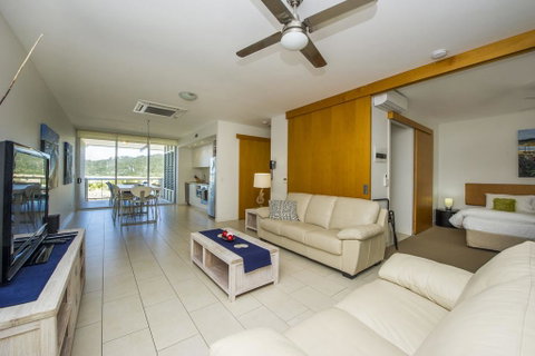1 Bright Point Apartment 1401 - Accommodation Australia 0