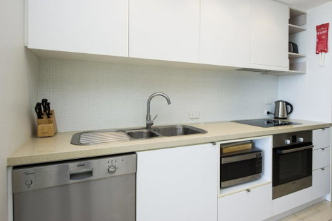 1 Bright Point Apartment 1401 - Accommodation Australia 3
