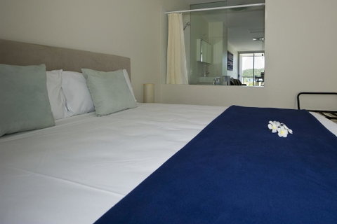 1 Bright Point Apartment 1402 - Accommodation Australia 2