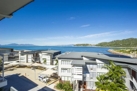 1 Bright Point Apartment 1502 - Accommodation Australia 0