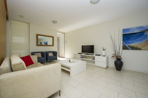 1 Bright Point Apartment 1502 - Accommodation Australia 3