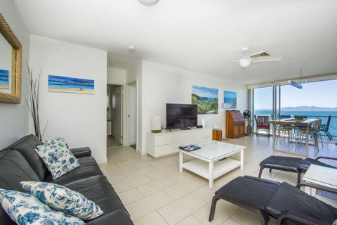 1 Bright Point Apartment 5102 - Accommodation Australia 0
