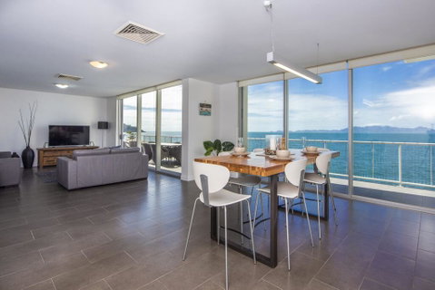 1 Bright Point Apartment 5103 - Accommodation Australia 0