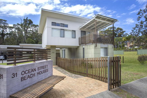 1/31 Ocean Street - A Relaxing Coastal Retreat - Accommodation Australia 0