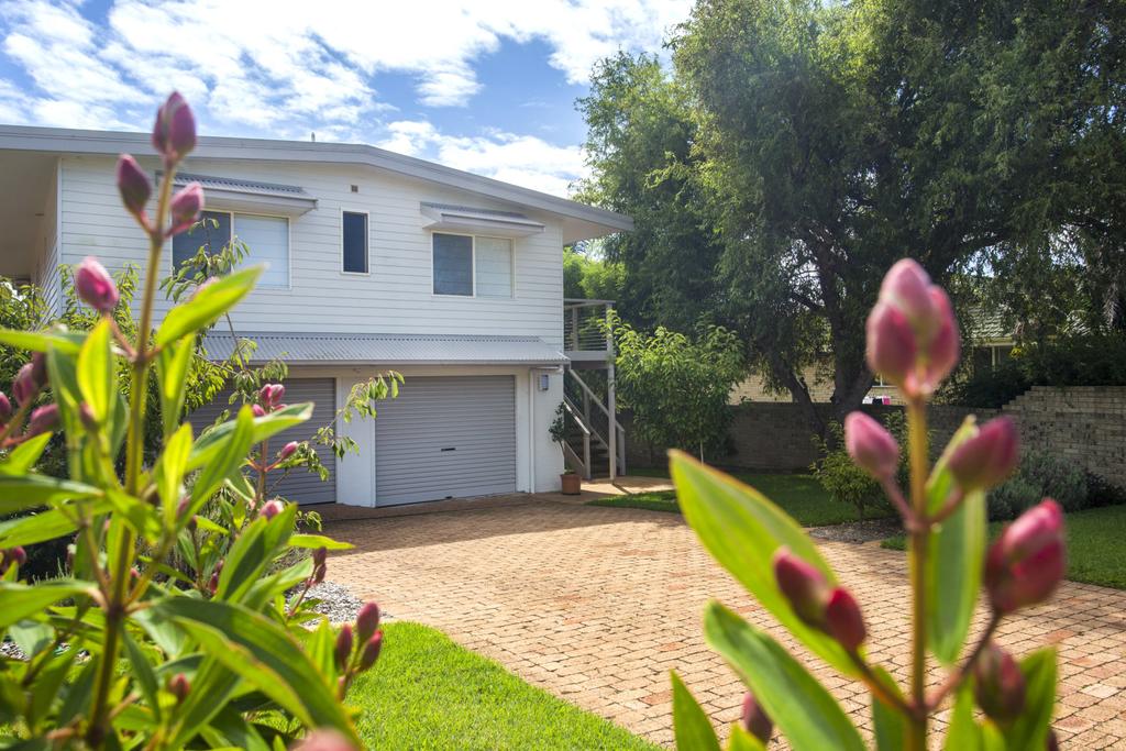 Cockwhy NSW Accommodation Australia
