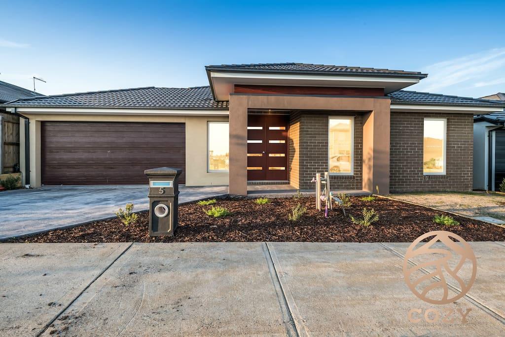 Wollert VIC Accommodation Australia