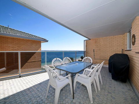 12 'Kiah', 53 Victoria Pde - Panoramic Water Views In The Heart Of Nelson Bay - Accommodation Australia 2