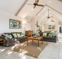 12 Childe Street Byron Bay - Absolute Belongil Summerhouse - Accommodation Australia