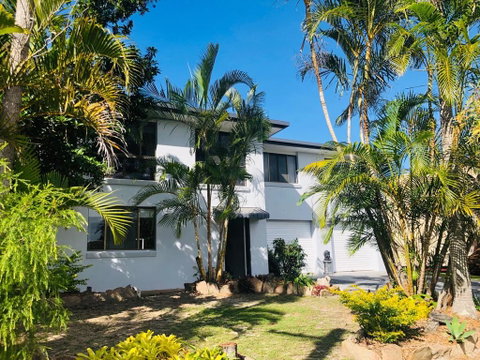 12 Cooloola Drive - Family Home, Close To Beach, Pet Friendly - Accommodation Australia 3