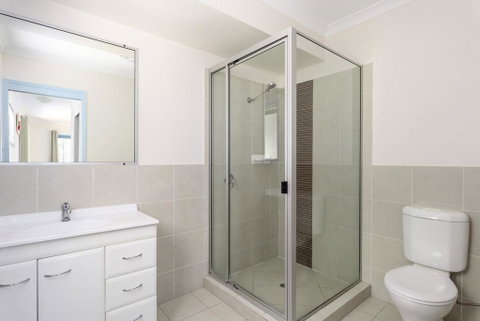 12 Ibis Court - Highset Beach House With Natural Bushland Gardens And Covered Decks - Accommodation Australia 2