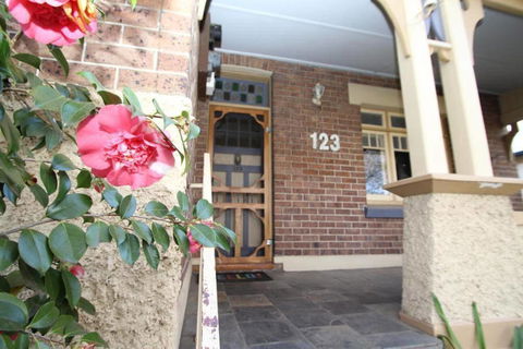 123 Hill St, Heart Of Orange, Double Brick - Accommodation Australia 0